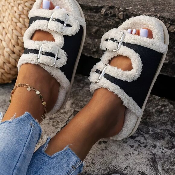 Buckle Decor Plush Lined Platform Slippers - Picture 7 of 8